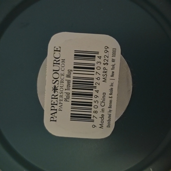 ❤️BUY 2 GET 1 FREE  Paper & Source Green and Blue Plaid Travel Mug, $22.99US - Picture 4 of 6